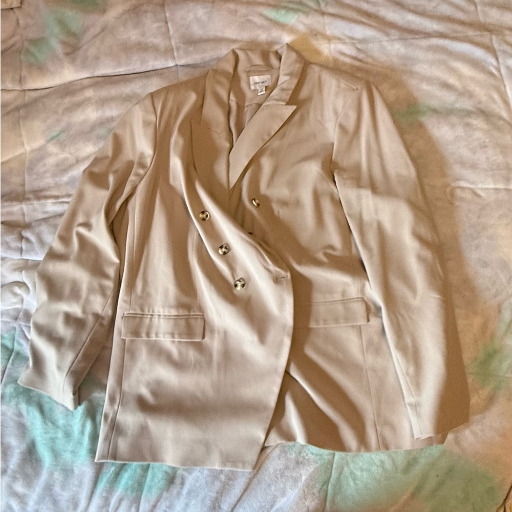 Nine West Double-Breasted Beige Blazer with Gold Buttons